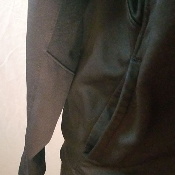 Nike Therma Fit Black Zippered Hoodie Sz. S With Moraine Valley Basketball Logo - Picture 11 of 17